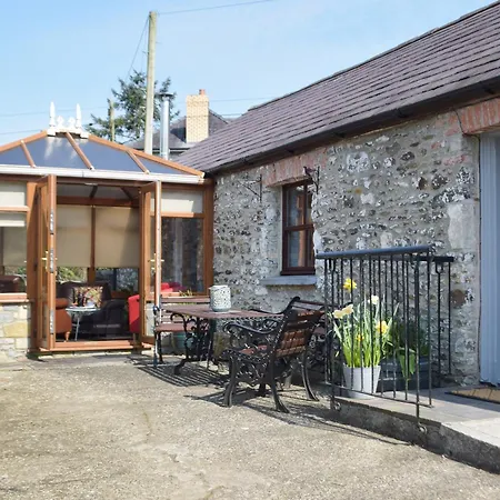 Tynval Villa Carmarthen Exterior photo