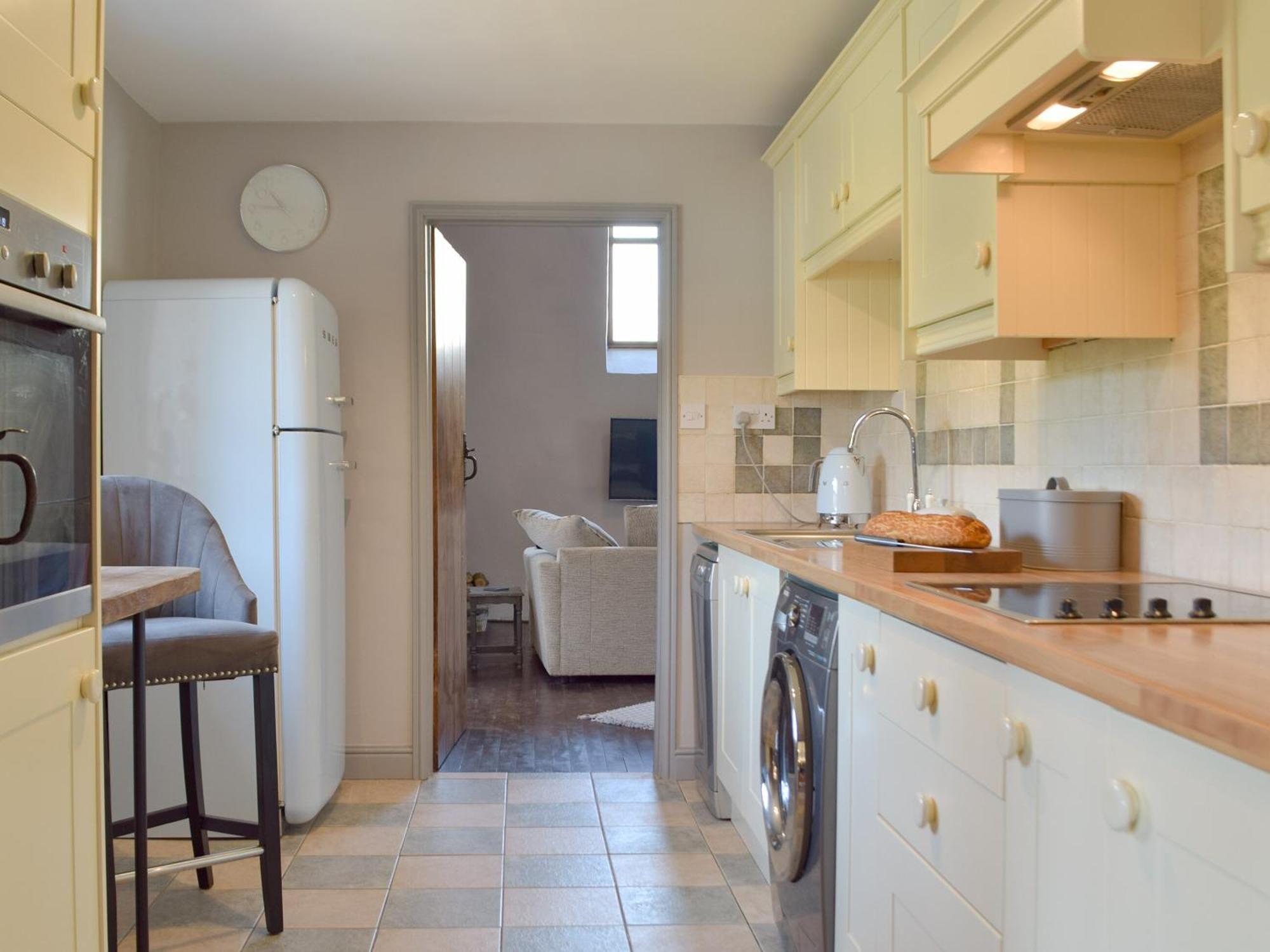 Holiday home Tynval Carmarthen