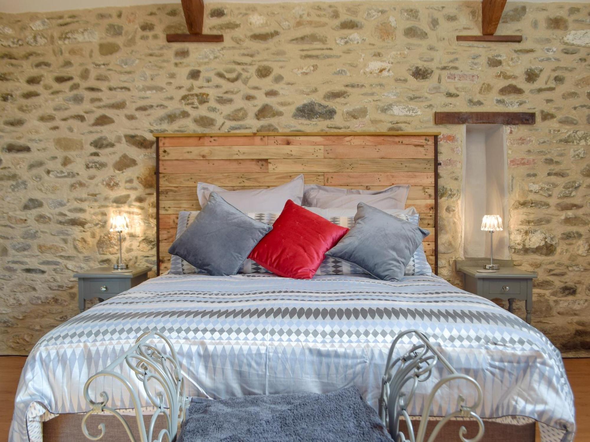 Tynval Holiday home